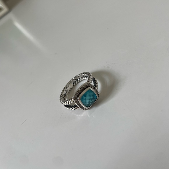 David Yurman Petite Albion Ring with Blue Topaz and Pavé Diamonds, size 6 - Picture 2 of 5
